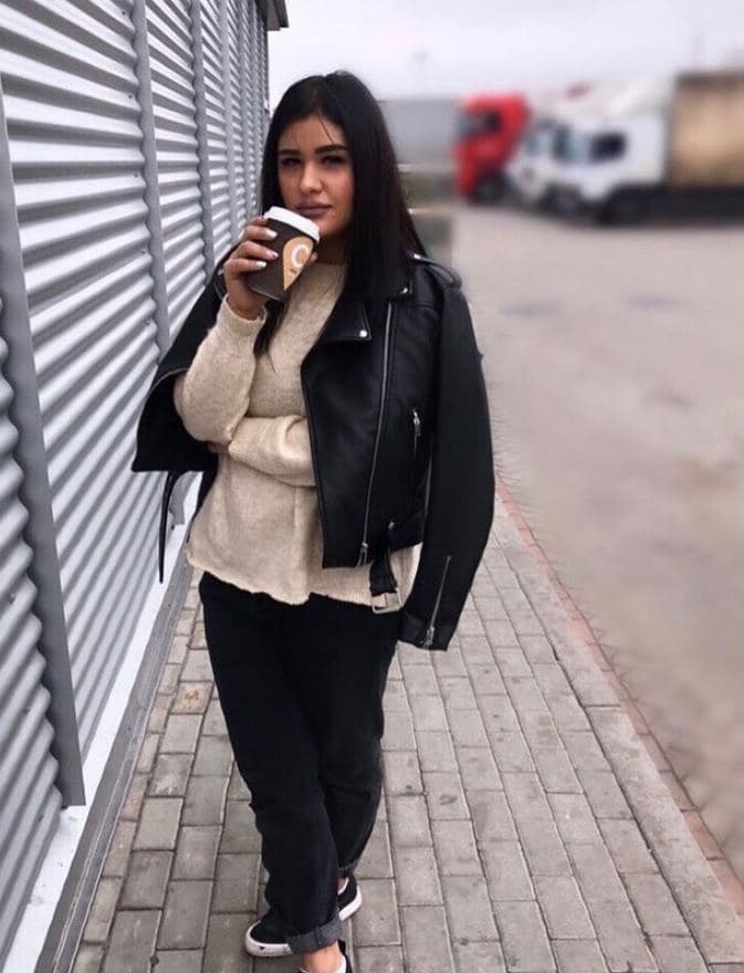 🎥 Алина привлекательная девушка из Киселевска цена от 5000 руб