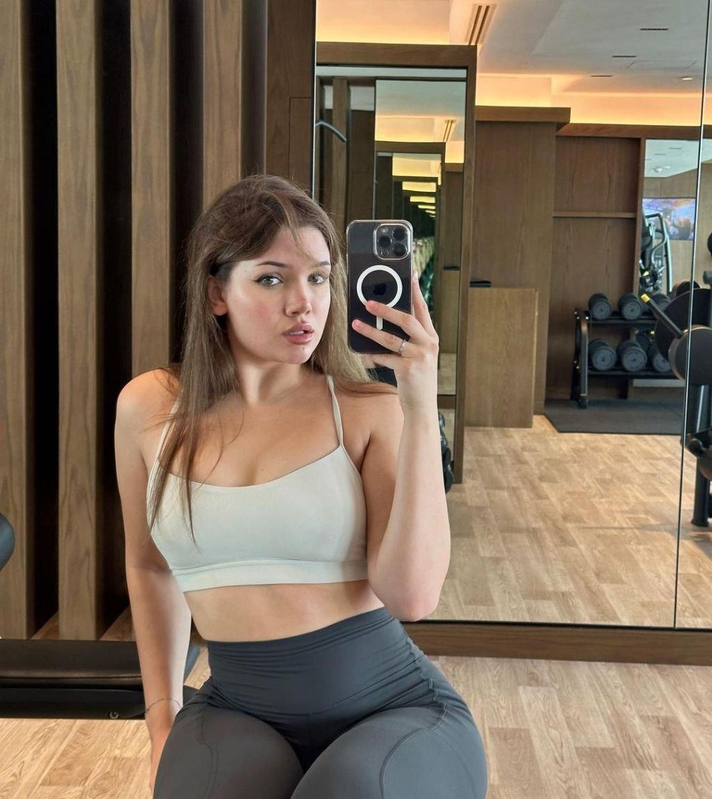 Катька привлекательная девушка из Киселевска цена от 6000 руб