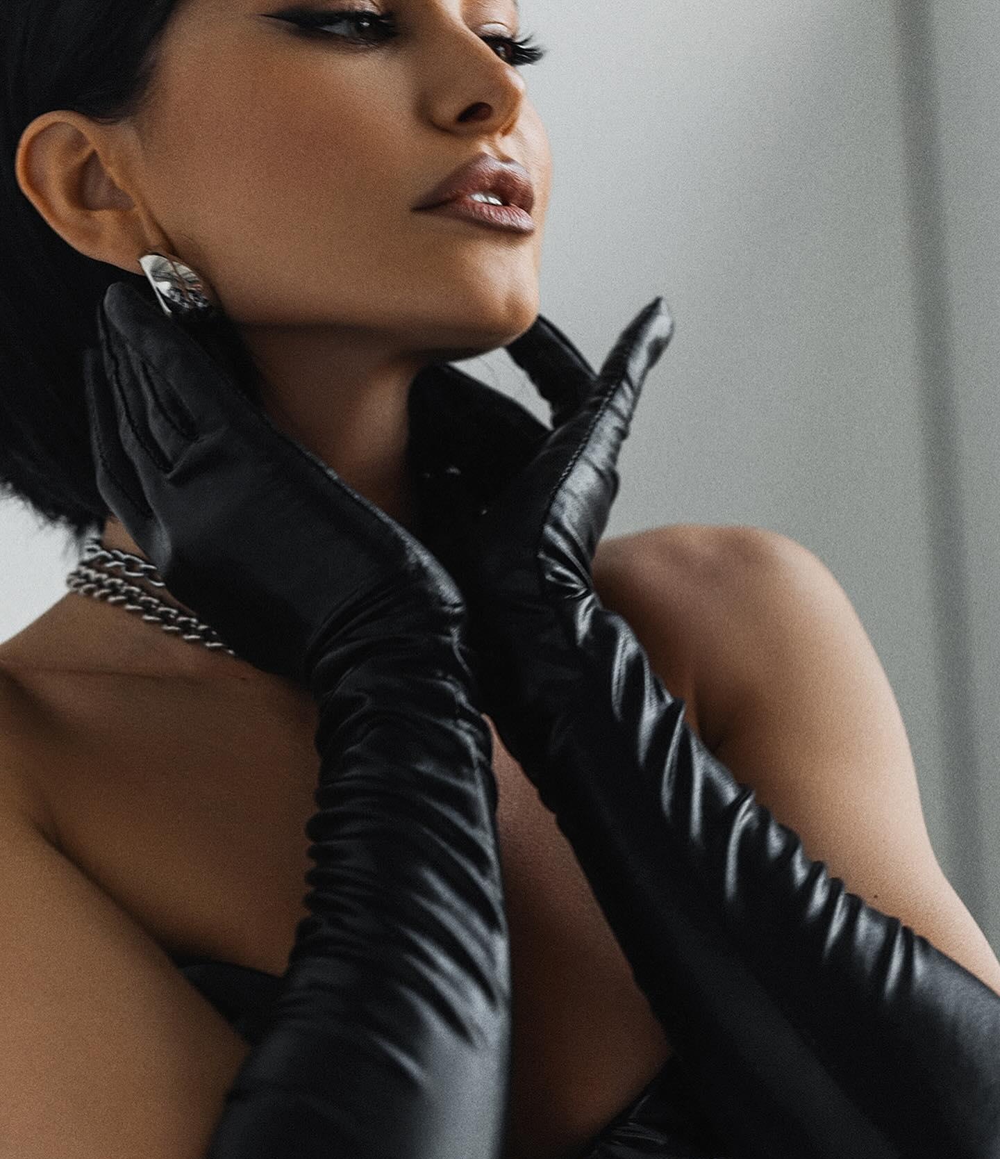 Индивидуалка Урсула, доступна для личного знакомства от 10000 руб